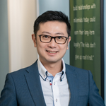 Dennis Shi (Co-Founder & CEO of On-us)